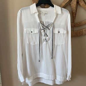 Vintage Havana Womens Tie Front shirt size Medium. Gently Used.